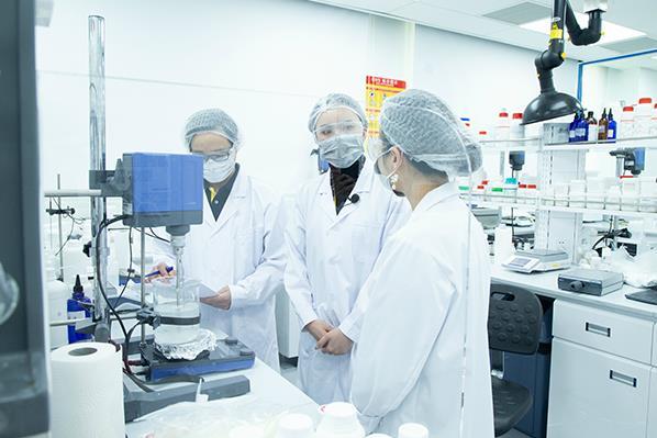 甚至皮肤接触的摩擦感