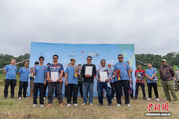 中泰车手齐聚考艾国家森林公园，硬派越野以赛