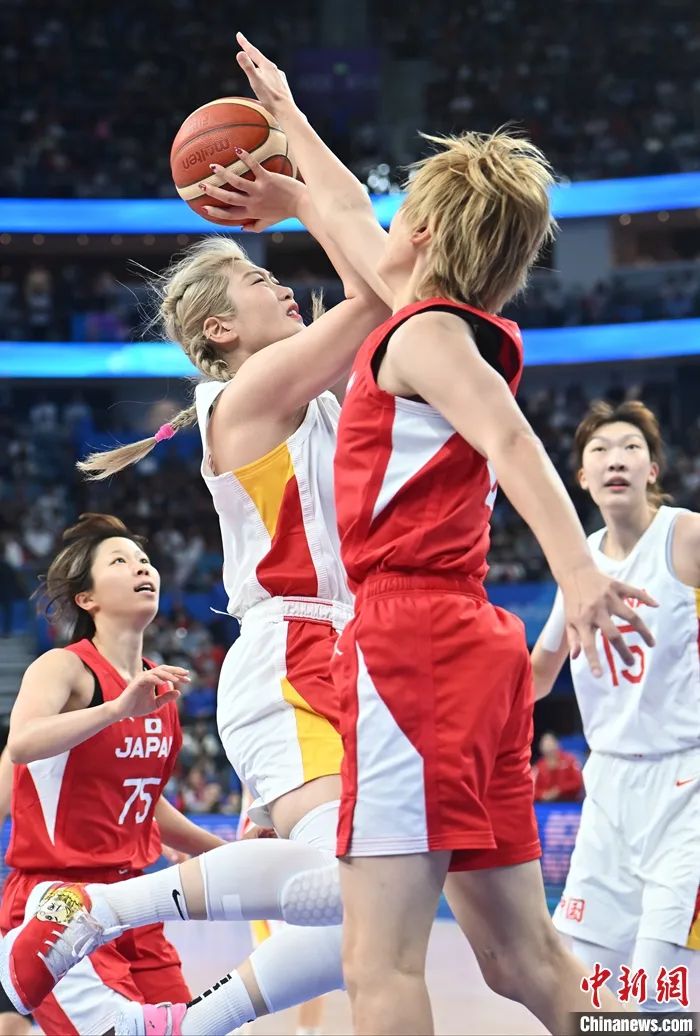 中国女篮亚运决赛力克日本队七战全胜卫冕成功