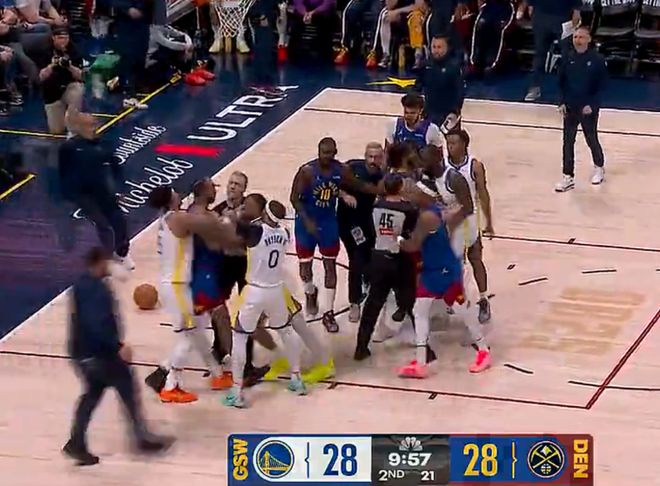 掘金约基奇率队掀翻勇士终结三连胜