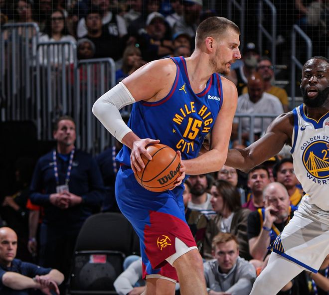 掘金约基奇率队掀翻勇士终结三连胜