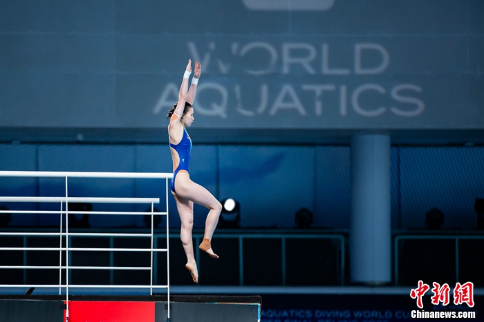 陈芋汐在世界跳水世界杯总决赛独揽三金，成就