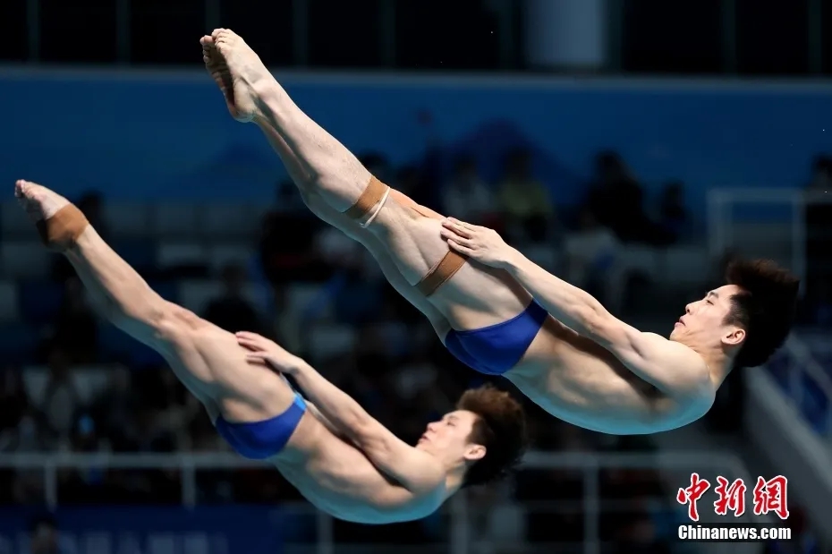 陈芋汐在世界跳水世界杯总决赛独揽三金，成就