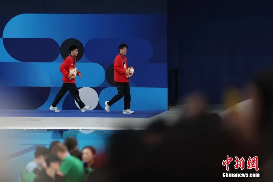 陈芋汐在世界跳水世界杯总决赛独揽三金，成就